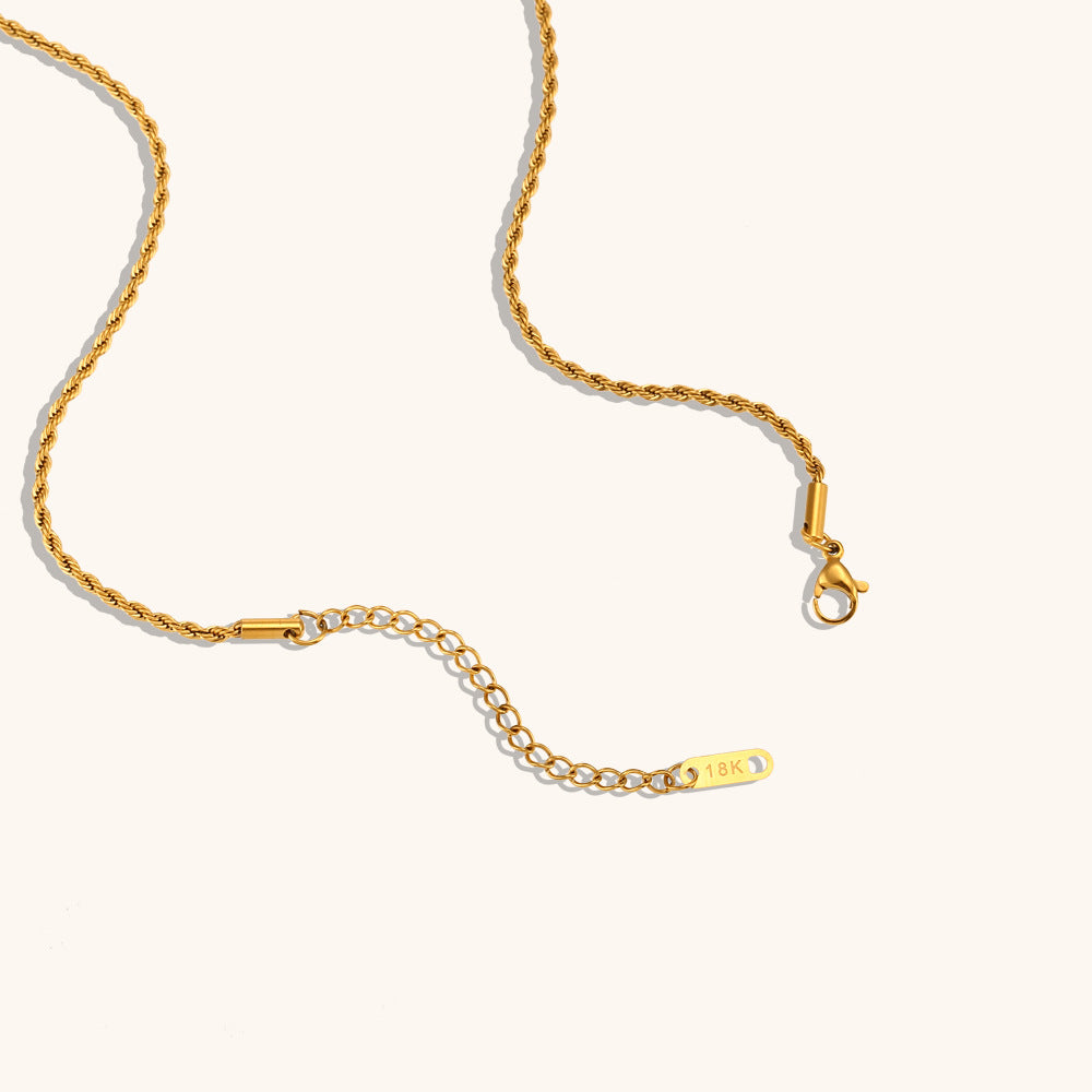NUEVO - Eterna Espiral Dorada - Cadena Twist de Acero Inoxidable Bañada en Oro de 14k