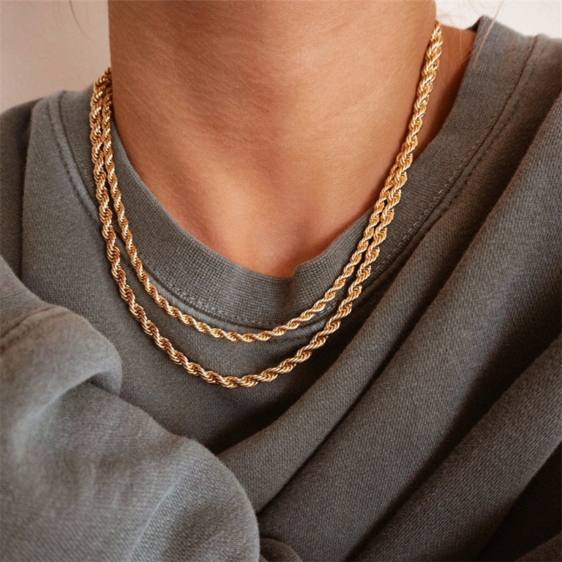 NUEVO - Eterna Espiral Dorada - Cadena Twist de Acero Inoxidable Bañada en Oro de 14k