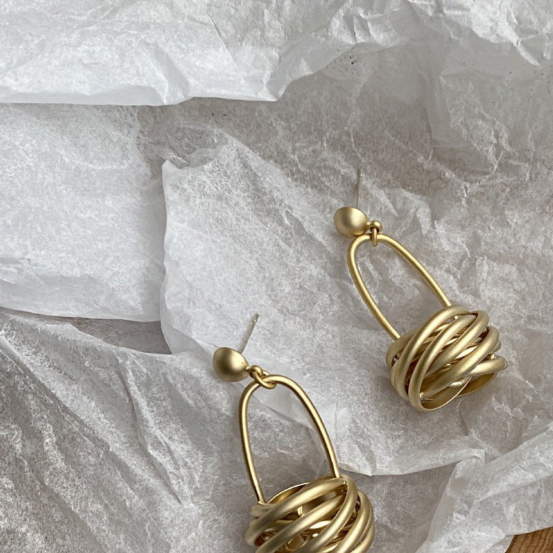 NUEVO - Pendientes Nido Dorado Mate
