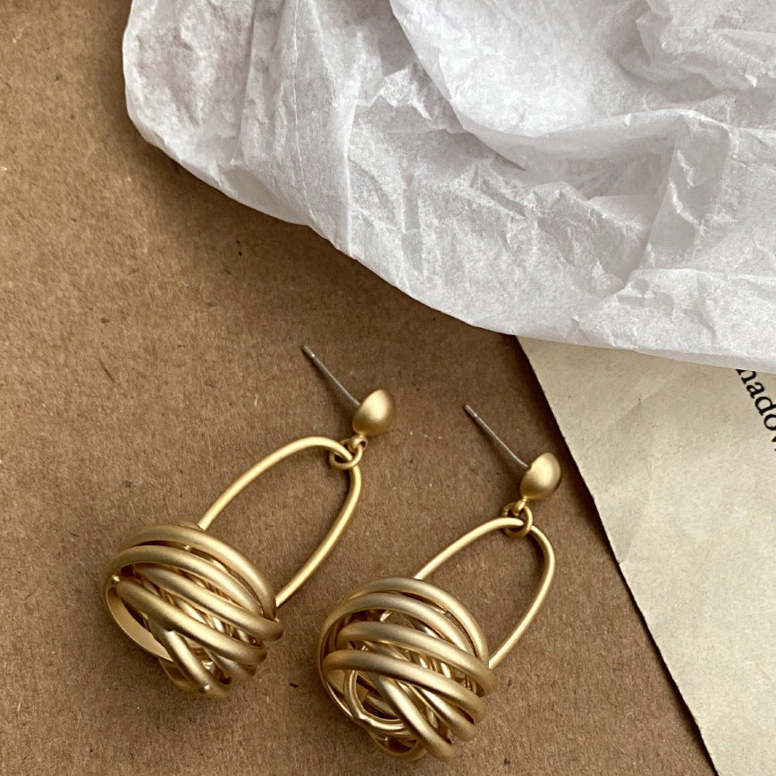 NUEVO - Pendientes Nido Dorado Mate