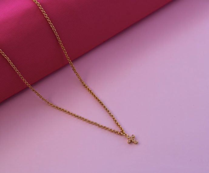 Cadena con Mini Cruz en Circonitas Blancas