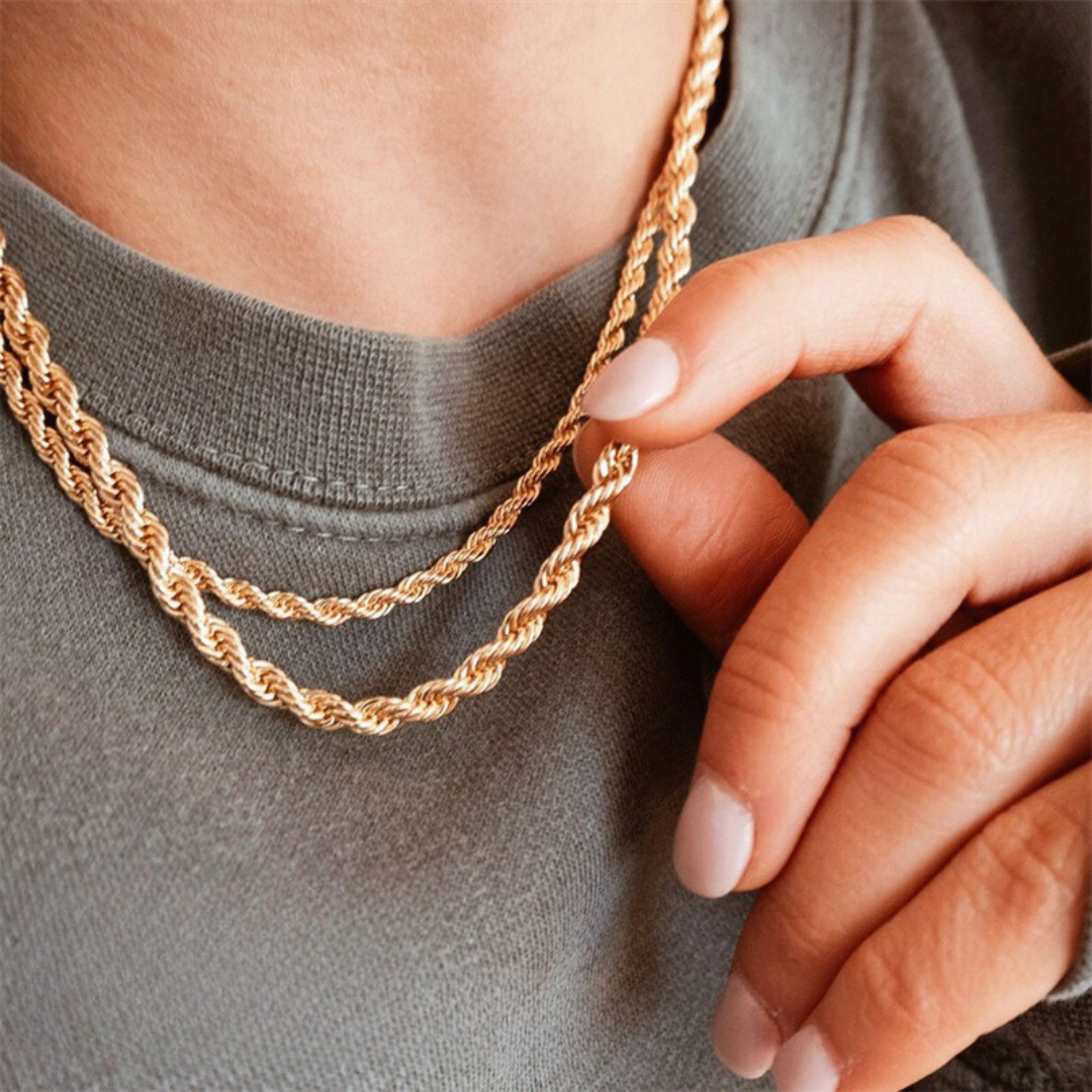 NUEVO - Eterna Espiral Dorada - Cadena Twist de Acero Inoxidable Bañada en Oro de 14k