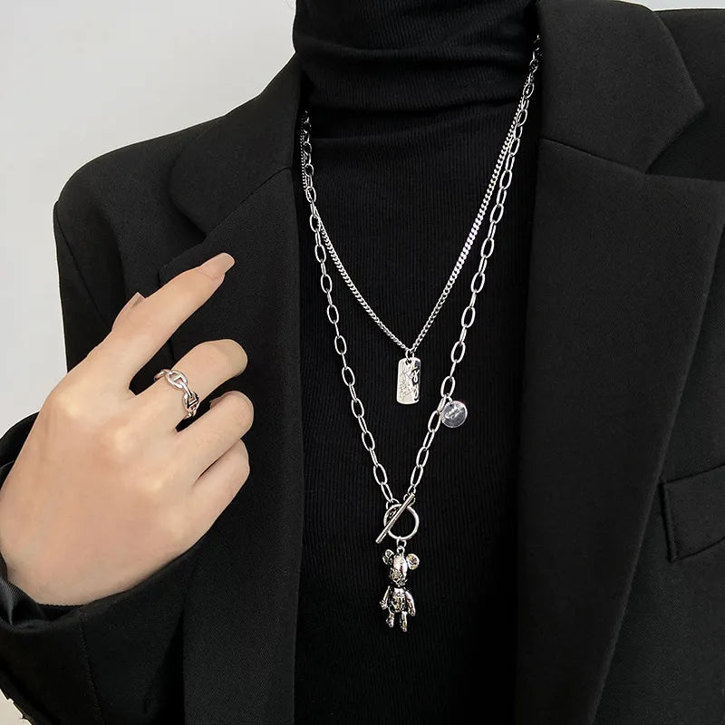 Collares Hip-Hop Osito de Capas: Estilo y Versatilidad Unisex