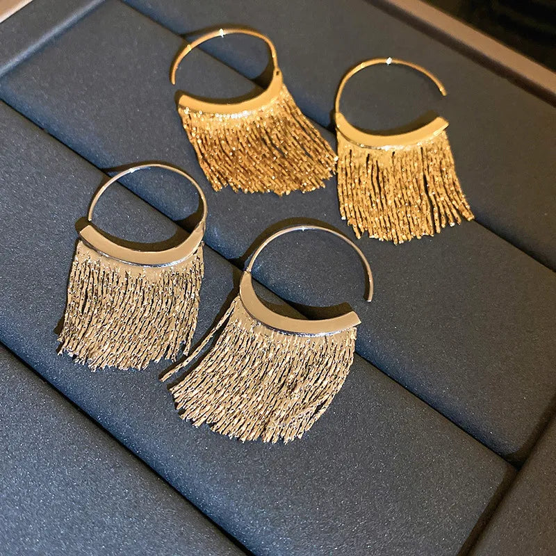 Pendientes Lujosos Brillantes con Borlas