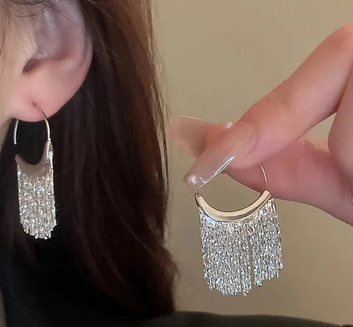 Pendientes Lujosos Brillantes con Borlas